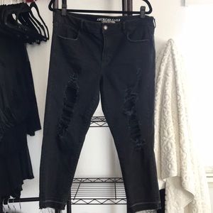 American Eagle Black Distressed Jeans
